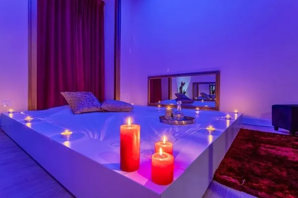 Intimate candlelit room at Venus Spa Lisboa, Baixa-Chiado